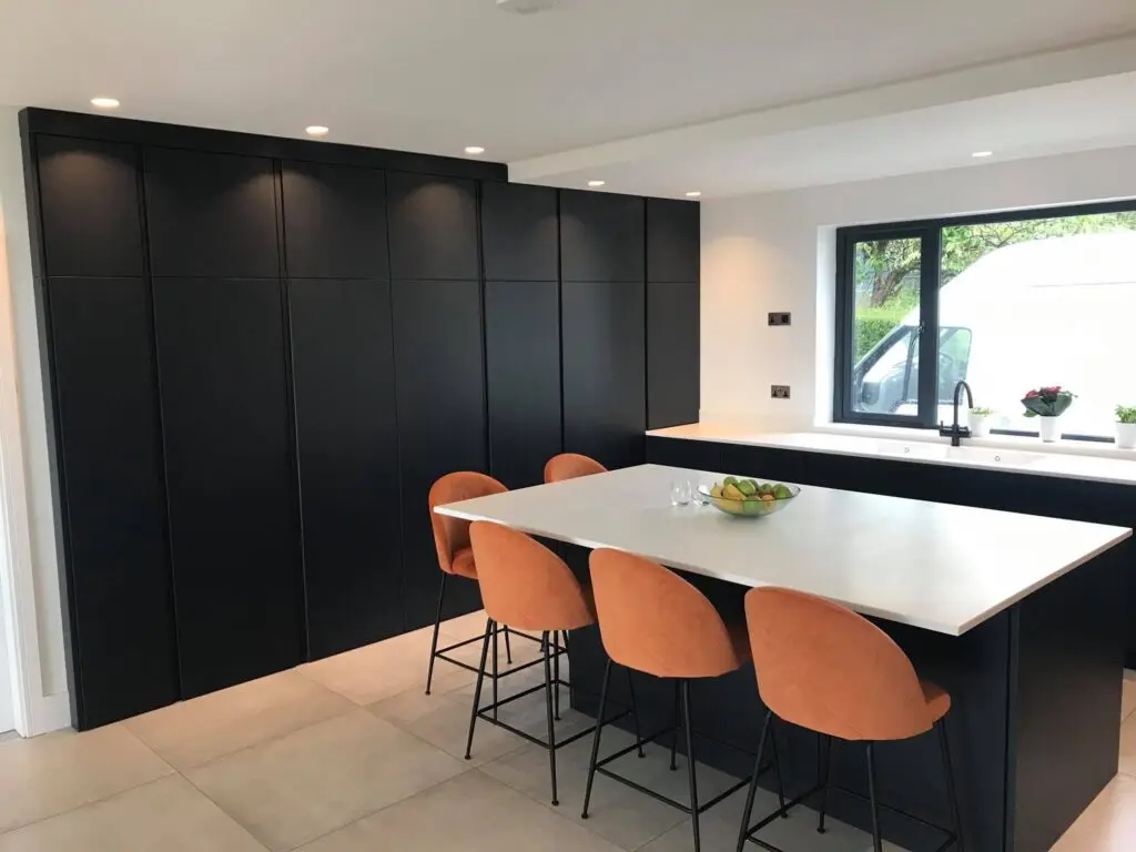 Kitchen Island - Dovetail Designs